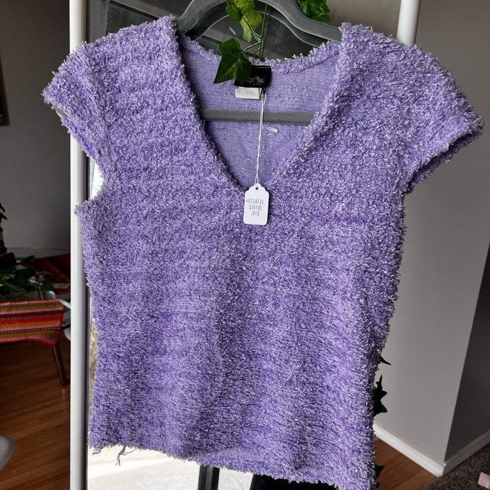 RETRO purple top